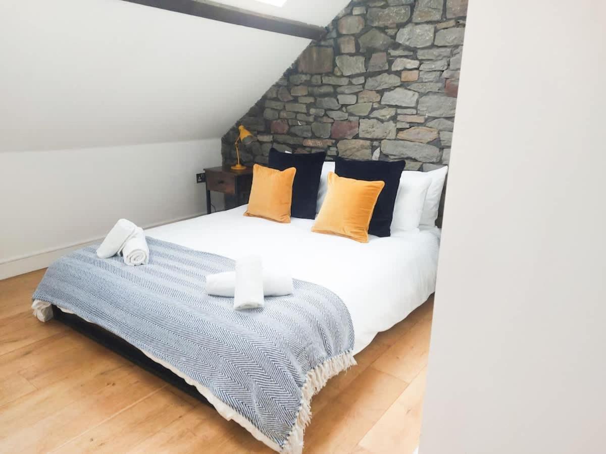 Converted Factory Loft Apartment Bristol Eksteriør billede