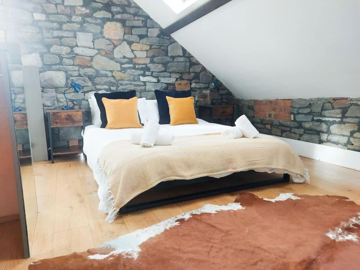 Converted Factory Loft Apartment Bristol Eksteriør billede