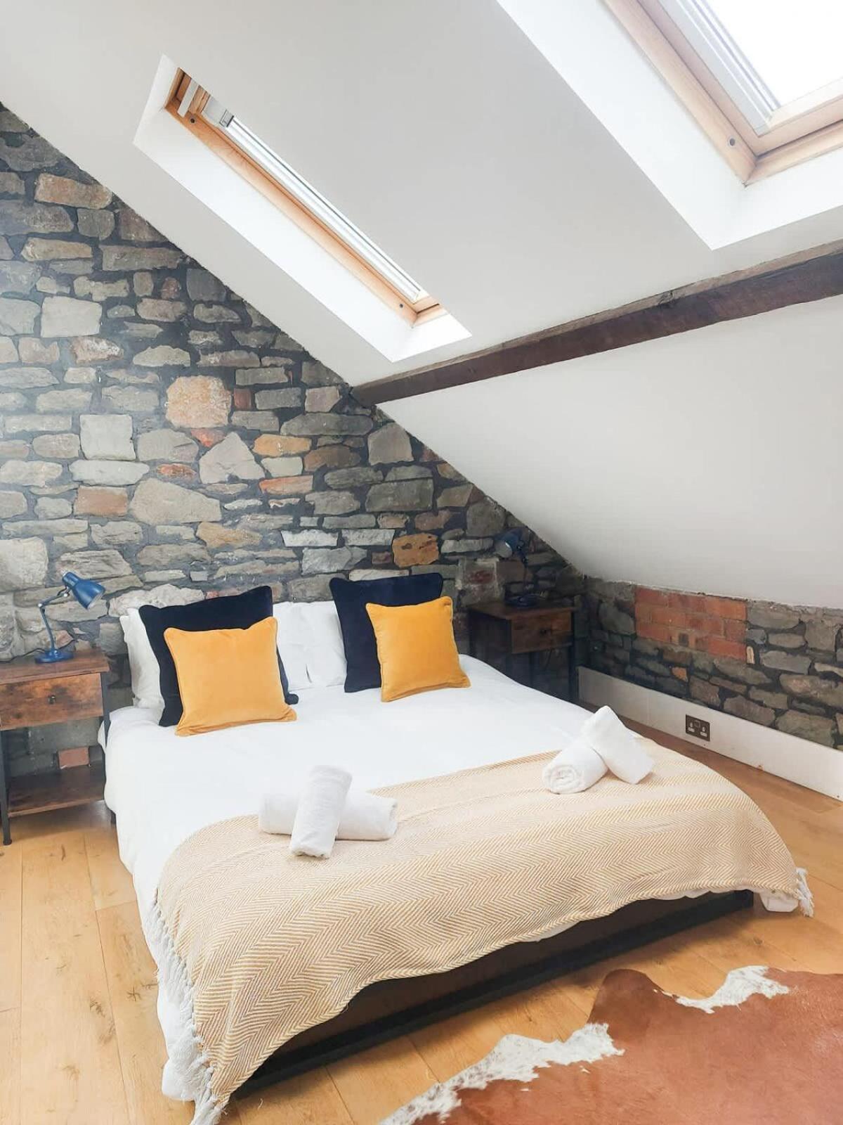 Converted Factory Loft Apartment Bristol Eksteriør billede